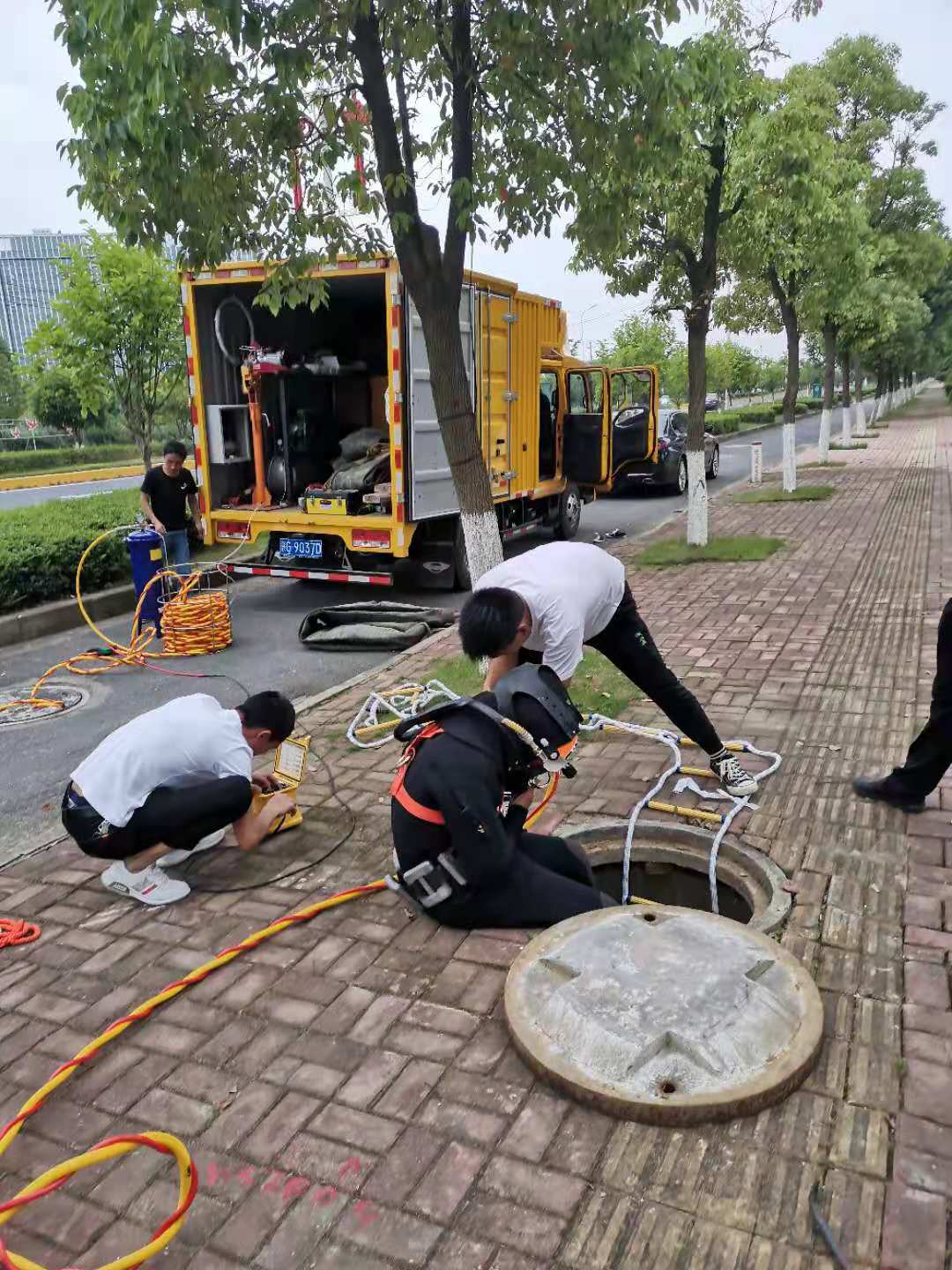 襄阳市管道潜水封堵